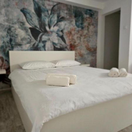 Comfort Rooms Remiza - Free Private Parking - Self Check-In Загреб Екстериор снимка