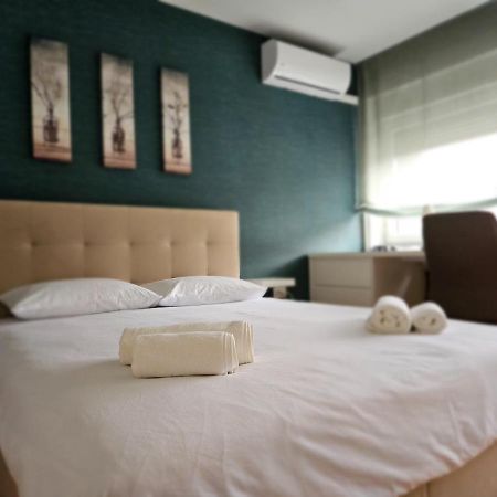 Comfort Rooms Remiza - Free Private Parking - Self Check-In Загреб Екстериор снимка