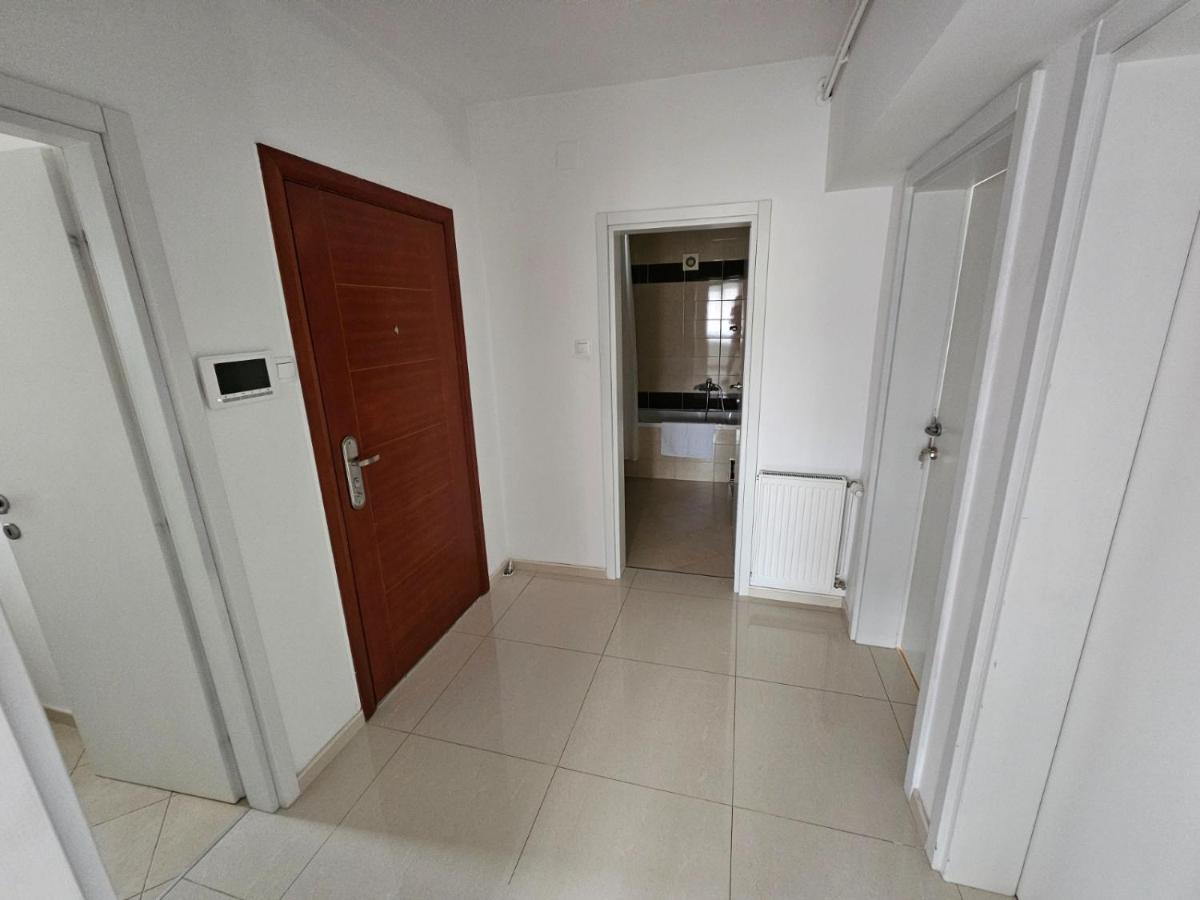 Comfort Rooms Remiza - Free Private Parking - Self Check-In Загреб Екстериор снимка