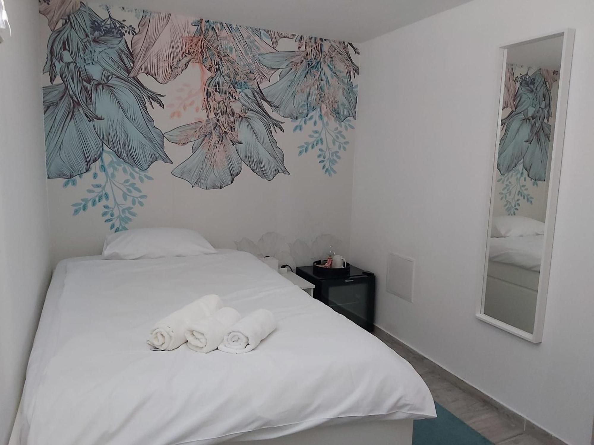 Comfort Rooms Remiza - Free Private Parking - Self Check-In Загреб Екстериор снимка